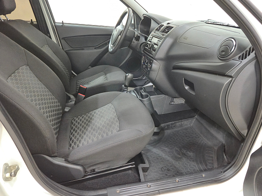 Lada (ВАЗ) Granta, 2018 года, пробег 152094 км