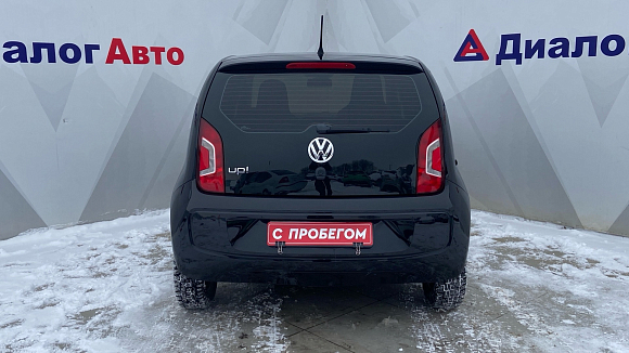 Volkswagen up!, 2013 года, пробег 127350 км