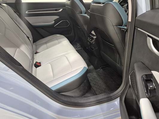 Geely Emgrand Flagship, 2023 года, пробег 40970 км