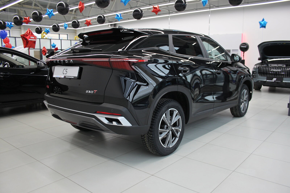 Omoda C5 Стиль, черный