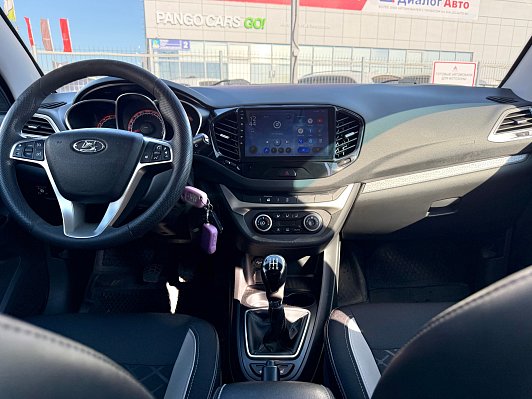 Lada (ВАЗ) Vesta Luxe Multimedia, 2019 года, пробег 149000 км