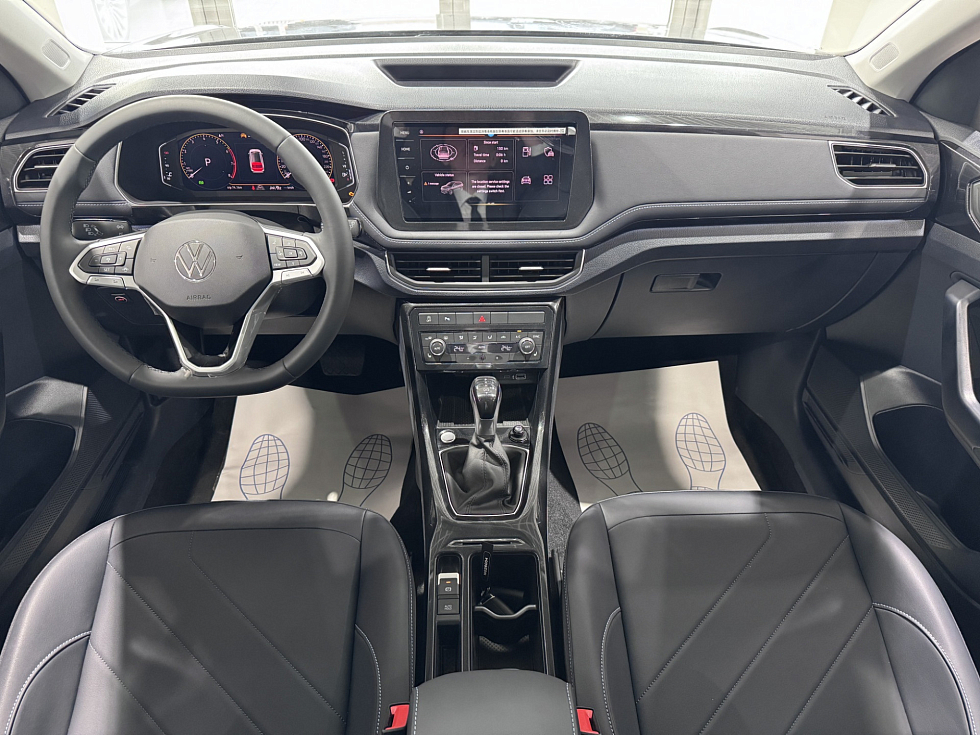 Volkswagen Tharu Monthly, белый