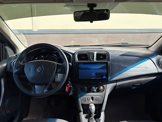 Renault Sandero Confort, 2016 года, пробег 110000 км
