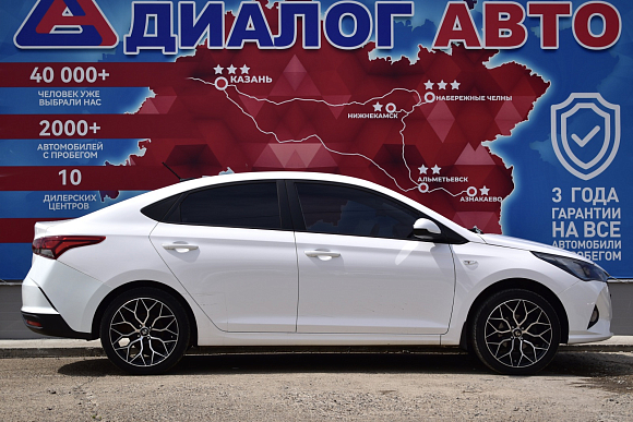 Hyundai Solaris Специальная Серия "10 лет", 2021 года, пробег 89000 км