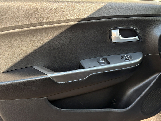 Kia Rio Comfort, 2013 года, пробег 193929 км