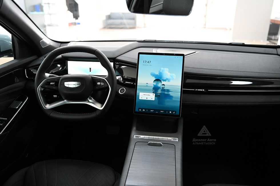 Geely Preface Флагман, серый