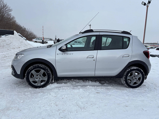 Renault Sandero Stepway Drive, 2019 года, пробег 89220 км