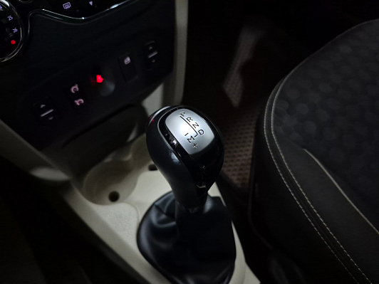 Renault Logan Style, 2018 года, пробег 182250 км