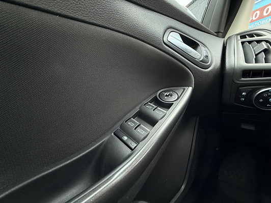 Ford Focus SYNC Edition, 2016 года, пробег 118000 км