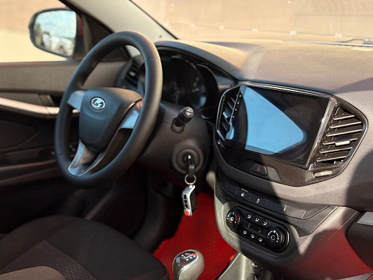 Lada (ВАЗ) Vesta Comfort Image (2018-2019), 2017 года, пробег 132961 км
