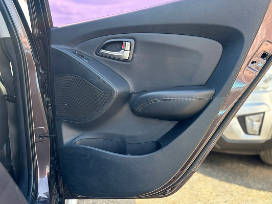 Hyundai ix35, 2010 года, пробег 278674 км