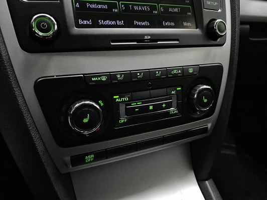 Skoda Octavia Elegance, 2011 года, пробег 277909 км