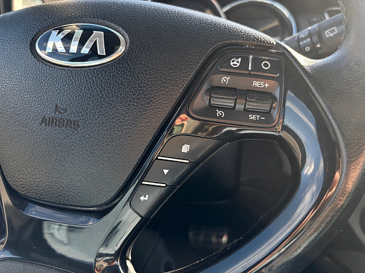 Kia Ceed Premium, 2013 года, пробег 164000 км