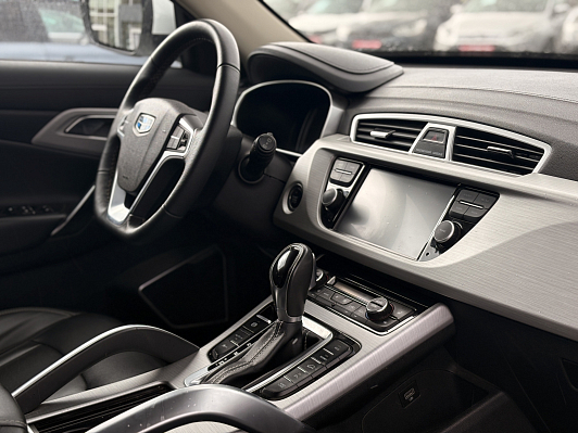 Geely Atlas Luxury, 2019 года, пробег 131015 км