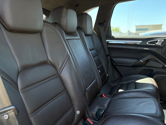 Porsche Cayenne S Tiptronic, 2011 года, пробег 250388 км