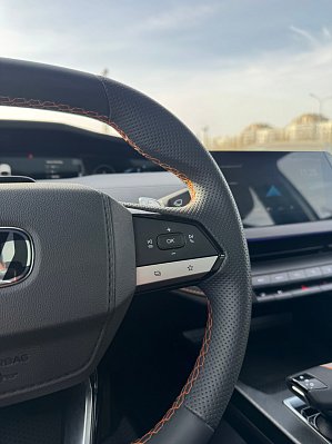 Changan UNI-V Комфорт, 2023 года, пробег 22100 км