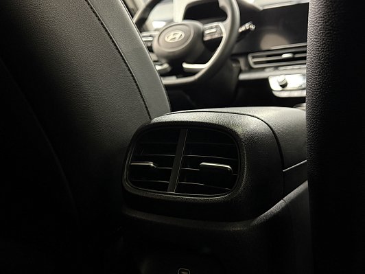 Hyundai Elantra LUX, 2024 года, пробег 36700 км