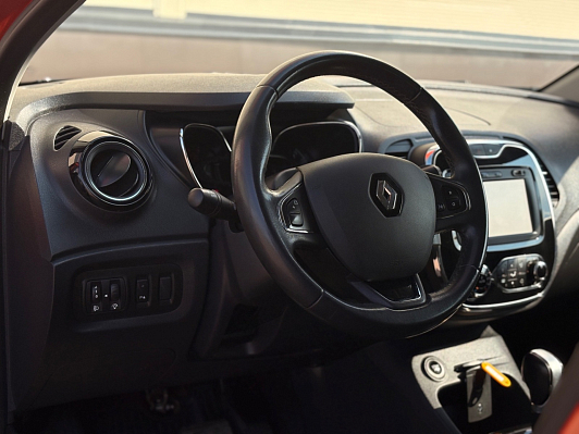 Renault Kaptur Style, 2017 года, пробег 149335 км