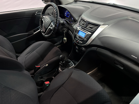 Hyundai Solaris Style, 2013 года, пробег 120000 км