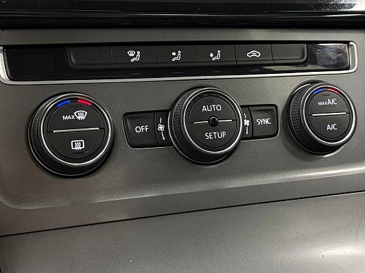 Volkswagen Golf, 2014 года, пробег 300000 км