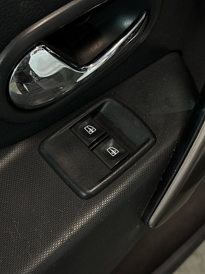 Renault Sandero Confort, 2016 года, пробег 140000 км