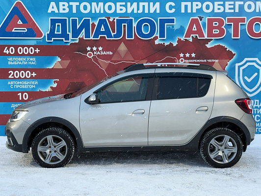 Renault Sandero Stepway Life, 2020 года, пробег 70801 км
