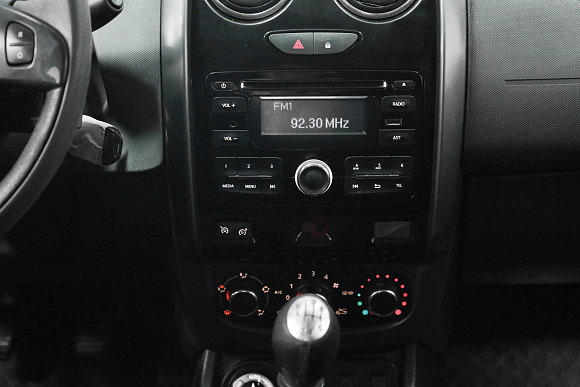 Renault Duster Expression, 2016 года, пробег 258000 км