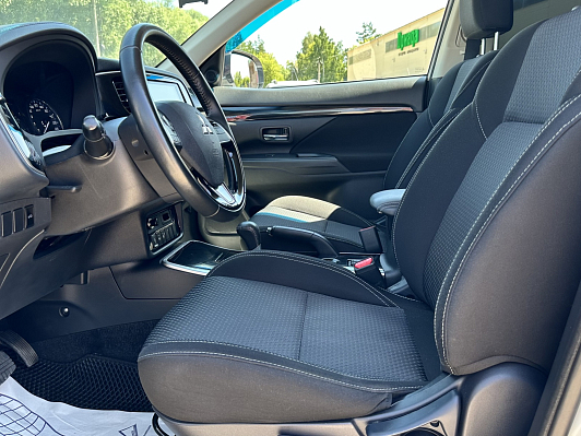 Mitsubishi Outlander Intense+, 2021 года, пробег 64738 км