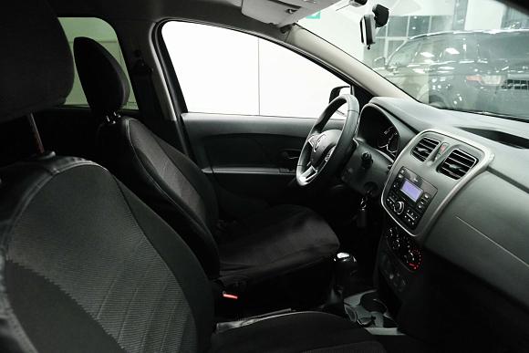 Renault Sandero Life, 2020 года, пробег 47582 км
