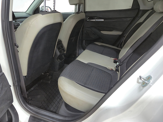 Kia Seltos Comfort, 2022 года, пробег 76743 км