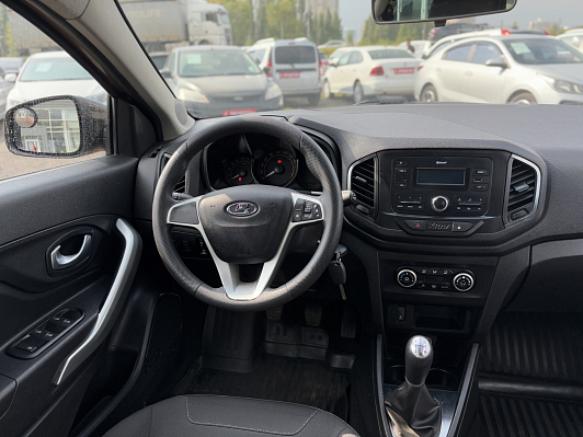 Lada (ВАЗ) XRAY #Club, 2019 года, пробег 40600 км