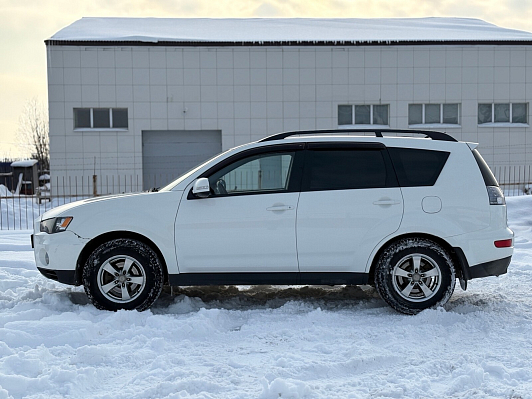 Mitsubishi Outlander Intense, 2011 года, пробег 267000 км