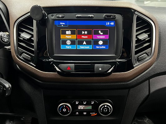 Lada (ВАЗ) XRAY Comfort, 2019 года, пробег 72619 км