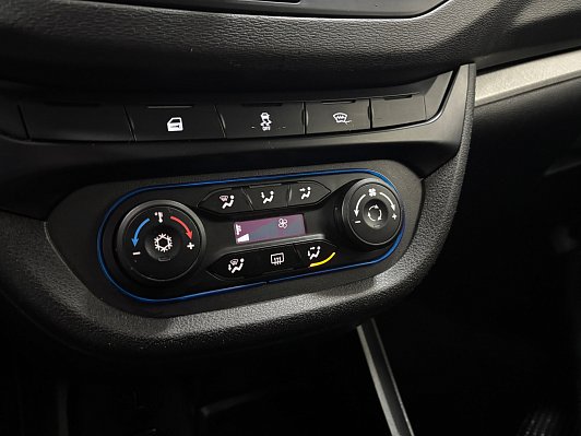 Lada (ВАЗ) Vesta Luxe, 2021 года, пробег 157843 км