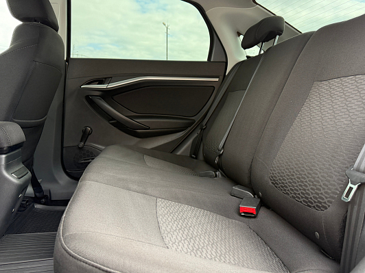 Lada (ВАЗ) Vesta Comfort Multimedia, 2019 года, пробег 93600 км
