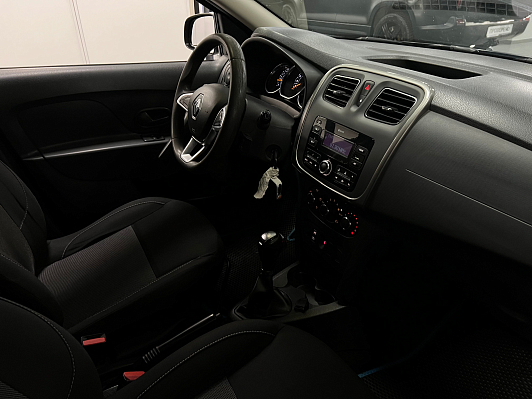 Renault Sandero Stepway Life, 2018 года, пробег 111000 км