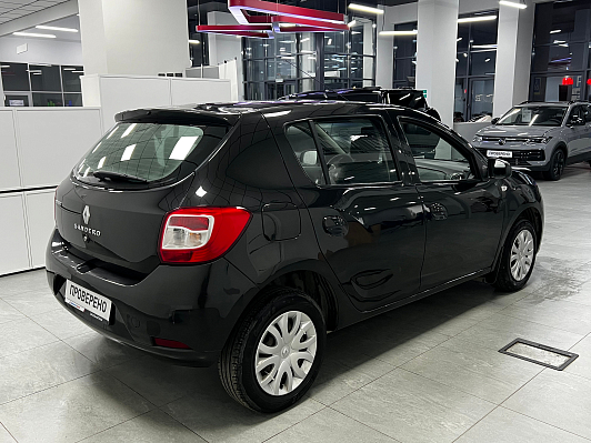 Renault Sandero Confort, 2015 года, пробег 96000 км