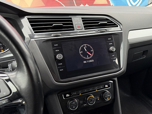 Volkswagen Tiguan Comfortline, 2019 года, пробег 117500 км
