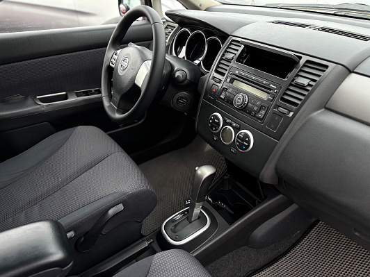 Nissan Tiida, 2008 года, пробег 149000 км