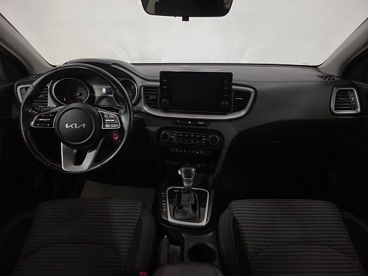 Kia Ceed Luxe, 2023 года, пробег 146300 км