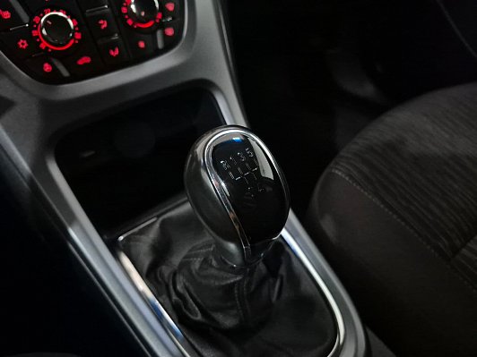 Opel Astra Cosmo, 2013 года, пробег 202375 км