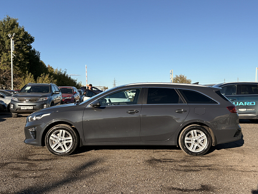 Kia Ceed Prestige, 2021 года, пробег 51000 км