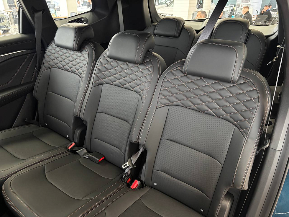 Geely Okavango Luxury, синий