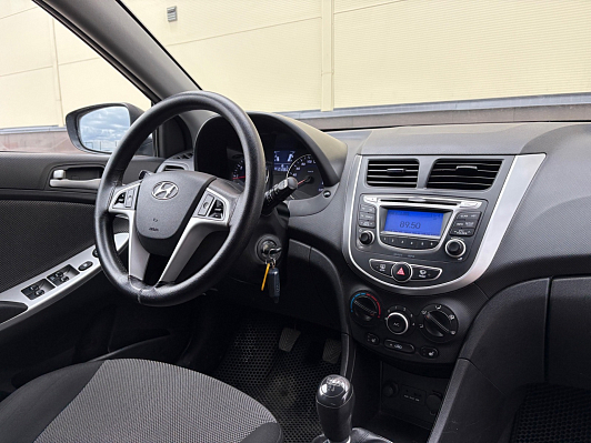 Hyundai Solaris Active, 2013 года, пробег 171127 км