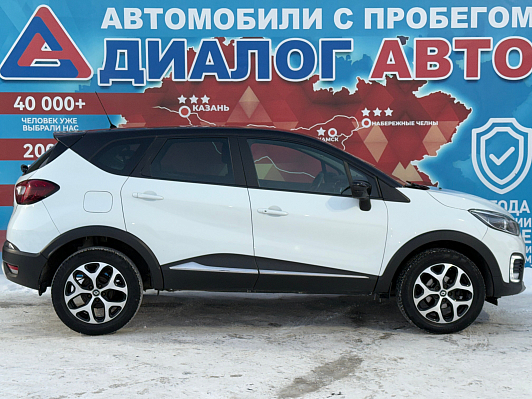 Renault Kaptur Style, 2017 года, пробег 124420 км