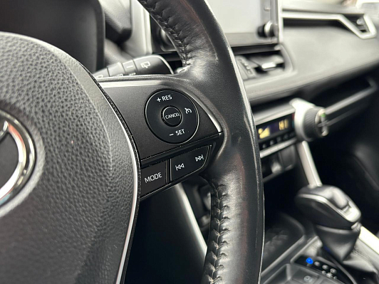 Toyota RAV4 Комфорт, 2021 года, пробег 85699 км
