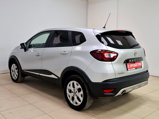 Renault Kaptur Drive, 2017 года, пробег 74741 км