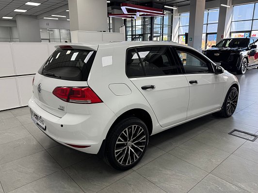 Volkswagen Golf, 2014 года, пробег 300000 км