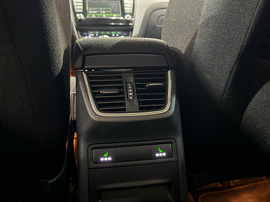 Skoda Octavia Style, 2015 года, пробег 198400 км