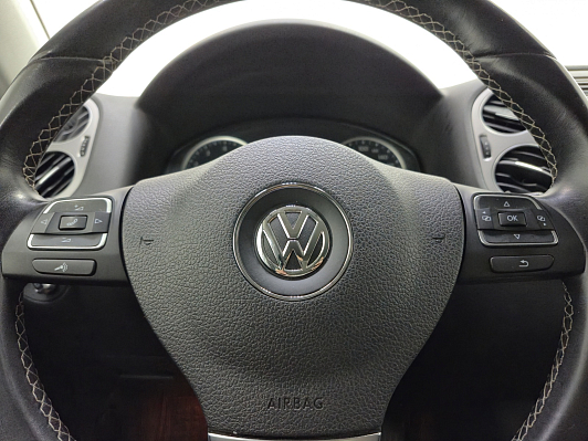 Volkswagen Tiguan, 2016 года, пробег 121757 км